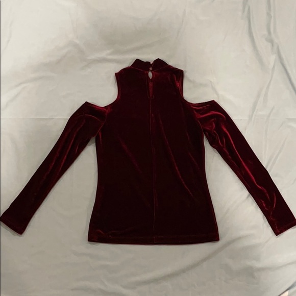 Red Velvet Long Sleeve - Picture 2 of 3